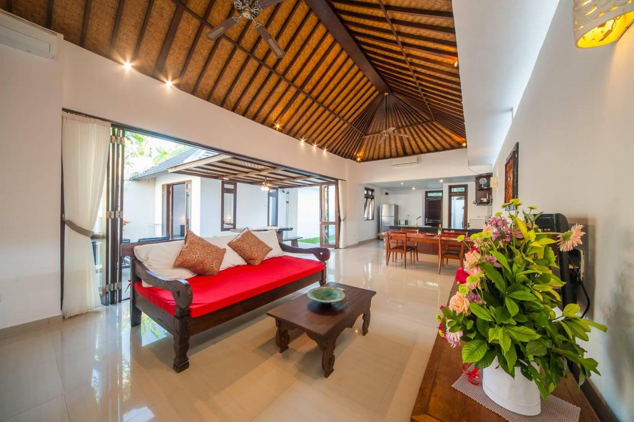 Turiya Villa Sanur Exterior photo